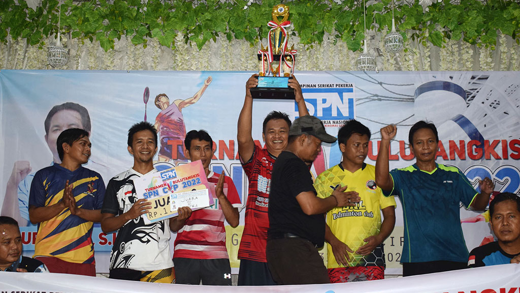 Juara Bulutangkis SPN Cup 2022 kategori Putra