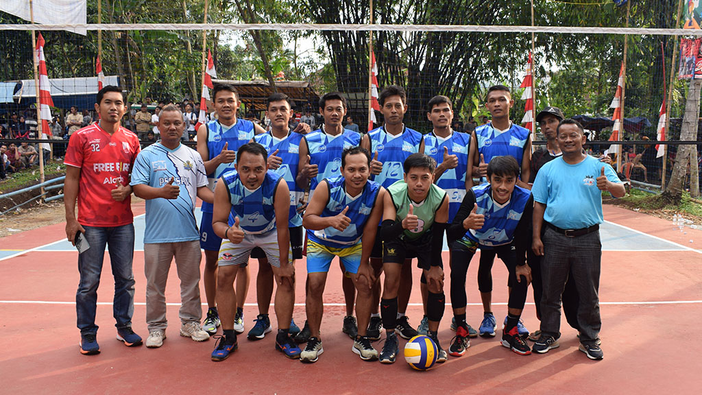 Putra SPN di kegiatan Turnamen Volly