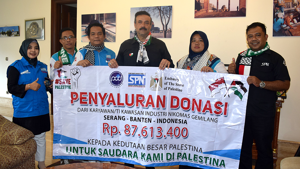 Penyaluran Bantuan Ke Kantor Kedubes Palestina