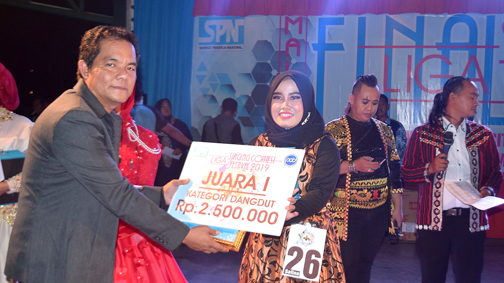 Juara Lomba Menyanyi SPN